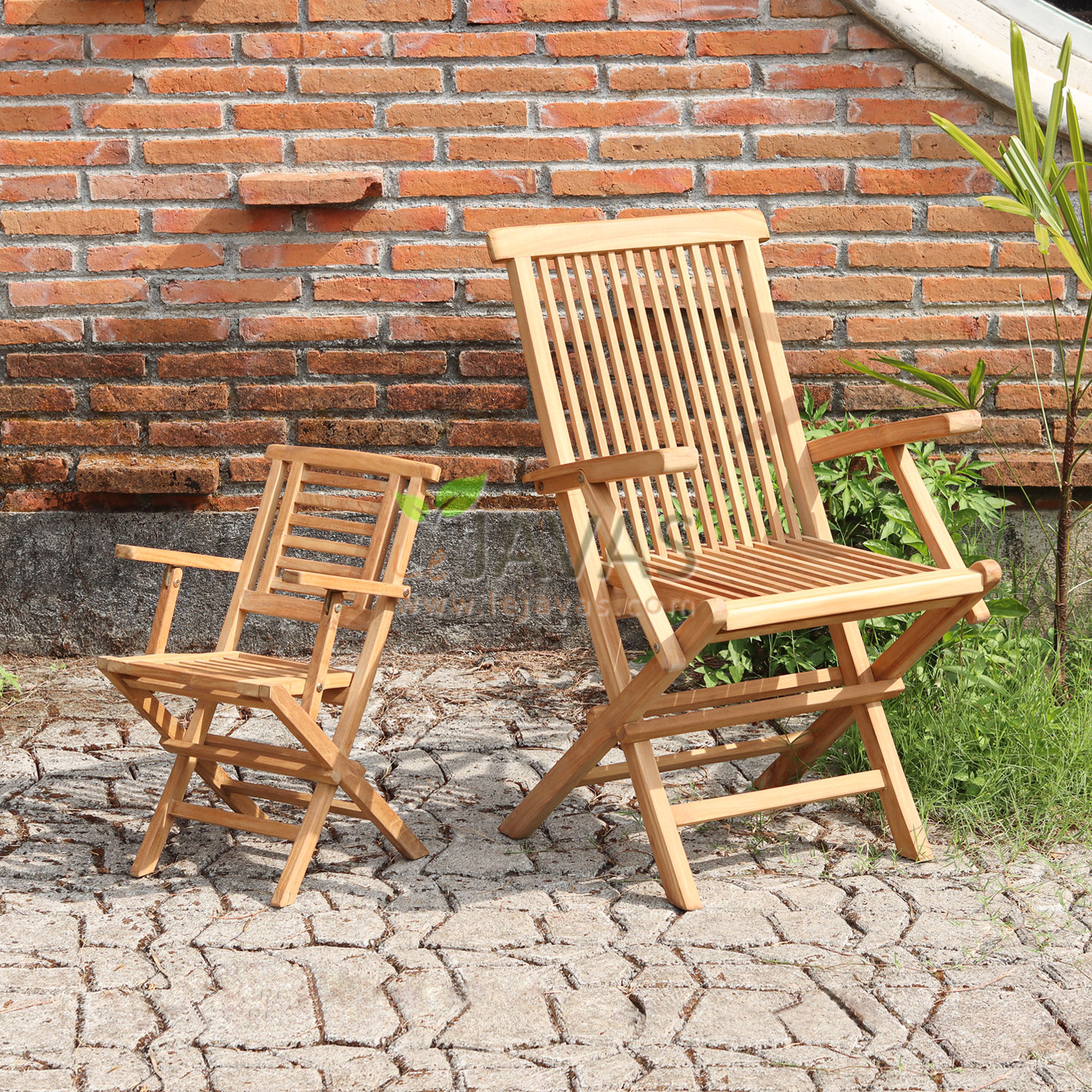 MOFC_009_A_S Hampton Folding Arm Chair Small, Teak Patio Furniture